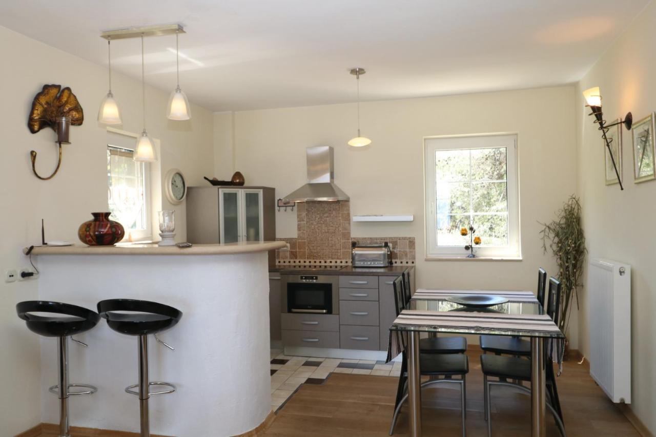 סופטאר Apartments Serenity מראה חיצוני תמונה