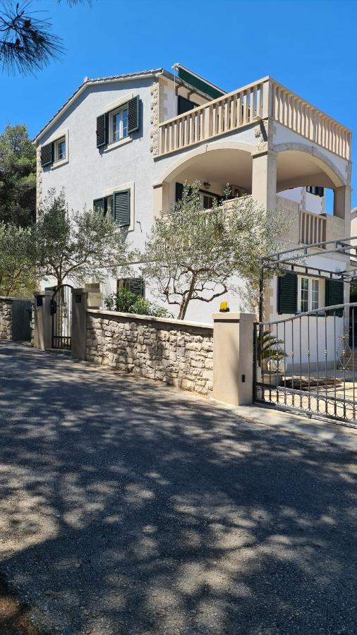 סופטאר Apartments Serenity מראה חיצוני תמונה